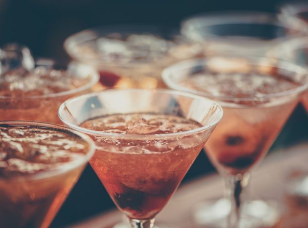 Copas con vino rosado